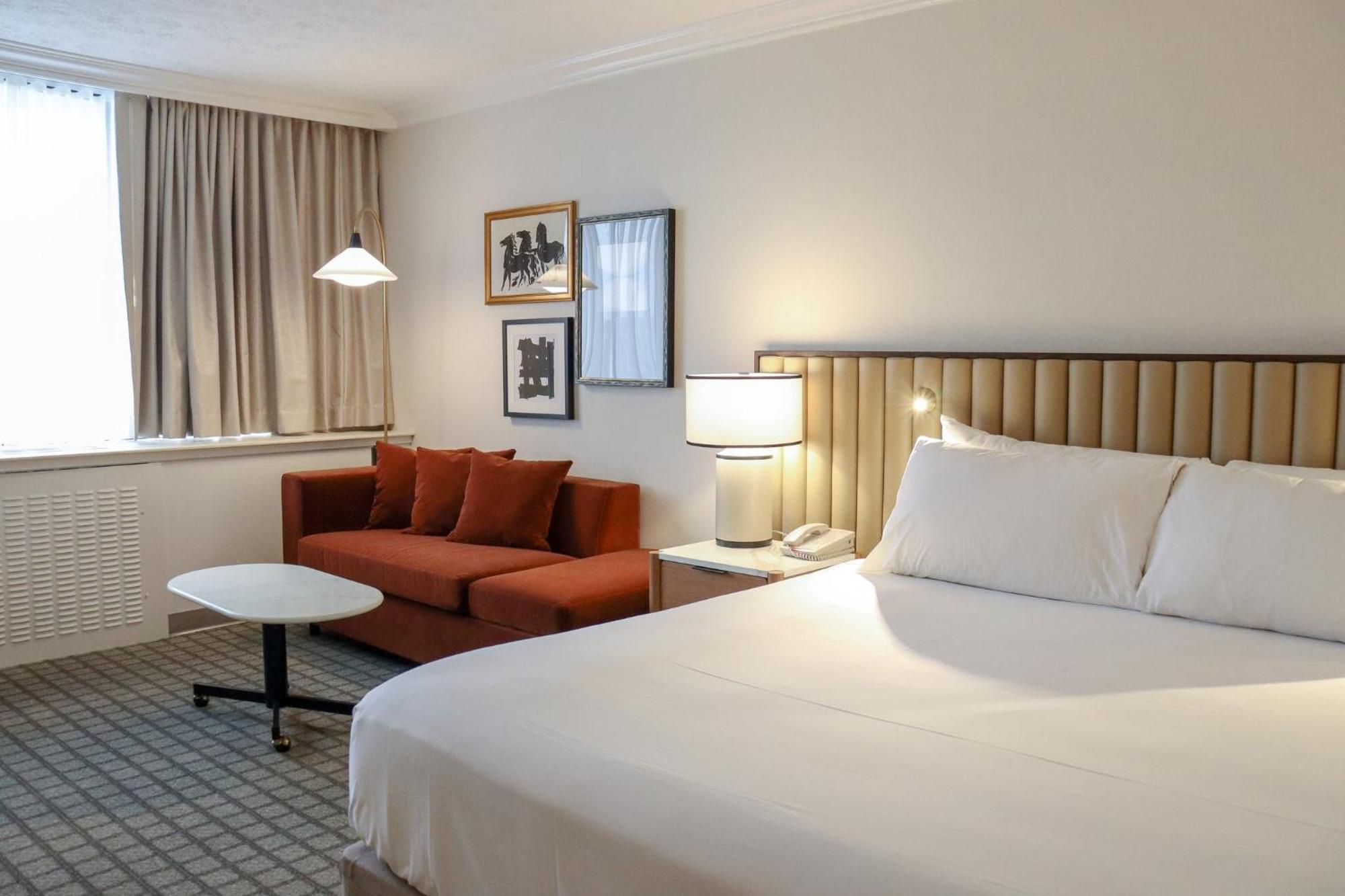 คราวน์ พลาซา หลุยส์วิลล์แอร์พอร์ต เคนทักกี เอ็กซ์โปเซ็นเตอร์ Hotel ภายนอก รูปภาพ