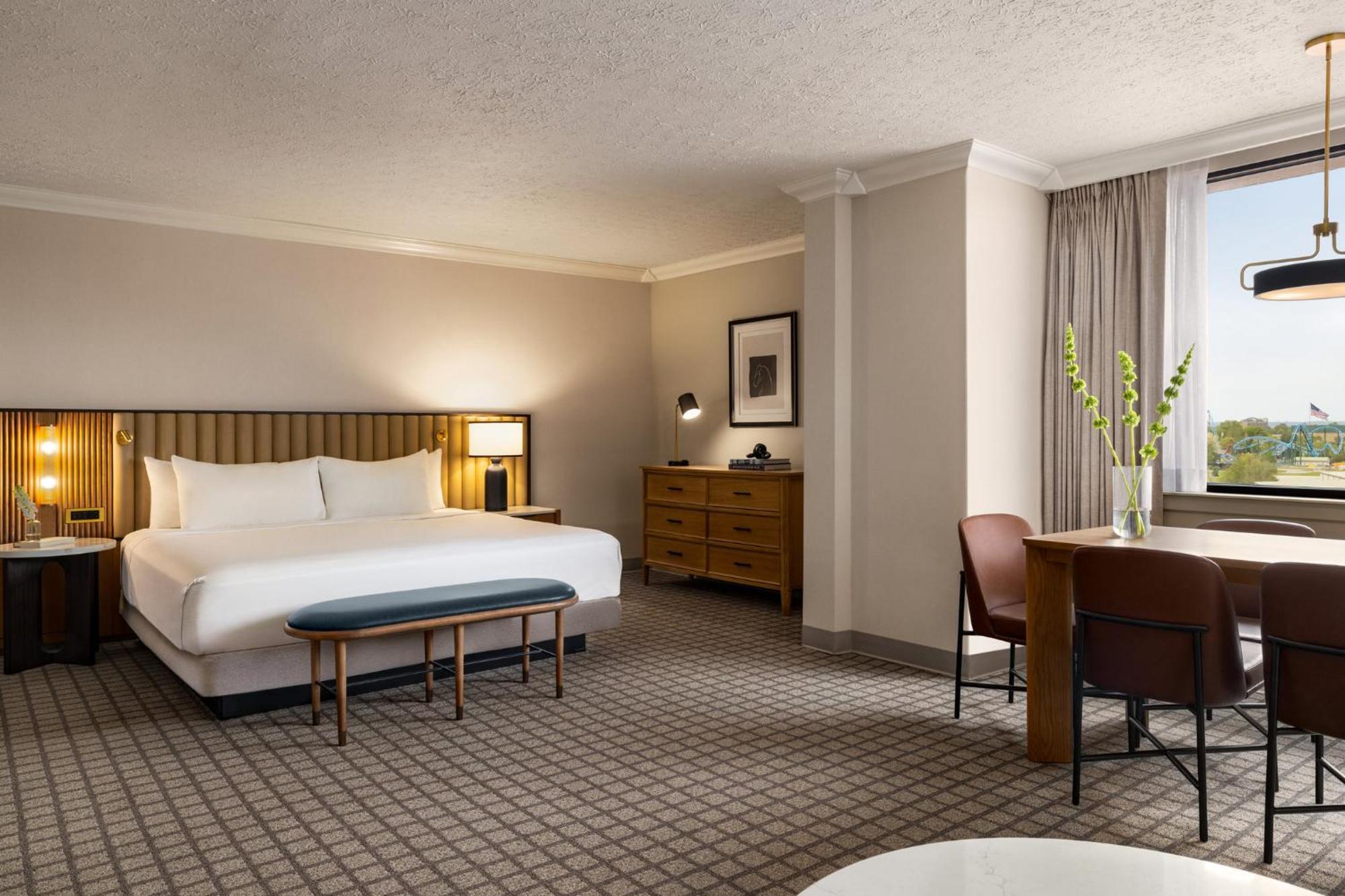 คราวน์ พลาซา หลุยส์วิลล์แอร์พอร์ต เคนทักกี เอ็กซ์โปเซ็นเตอร์ Hotel ภายนอก รูปภาพ
